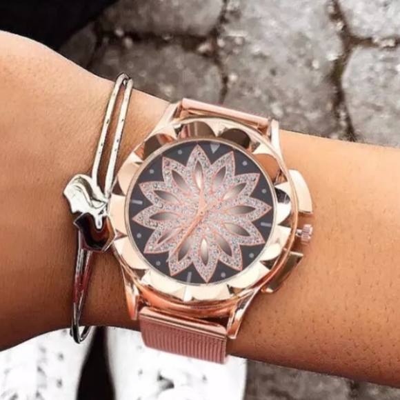 Fashion Women Rose Gold Flower Rhinestone Wrist Wa - Picture 10 of 10